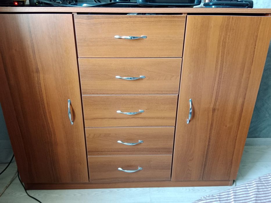 Комод 5+2 Україна ,вис 0.90 см,шир.37,5,довж.111см.