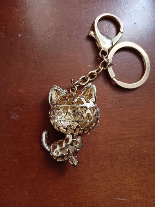 Brelok z kryształkami