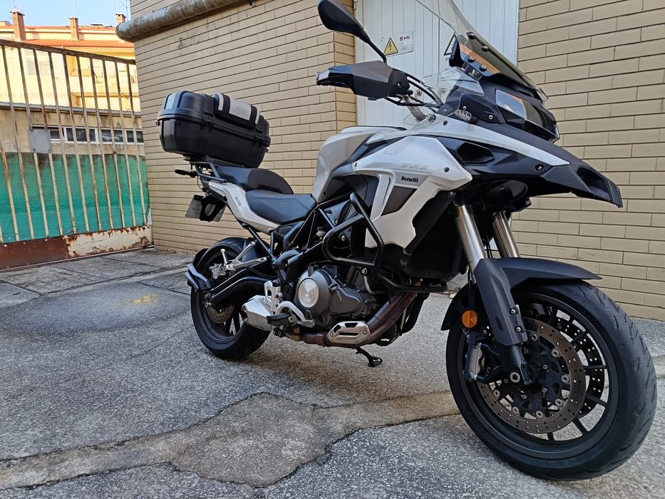 Vendo benelli TRK 502, como nova