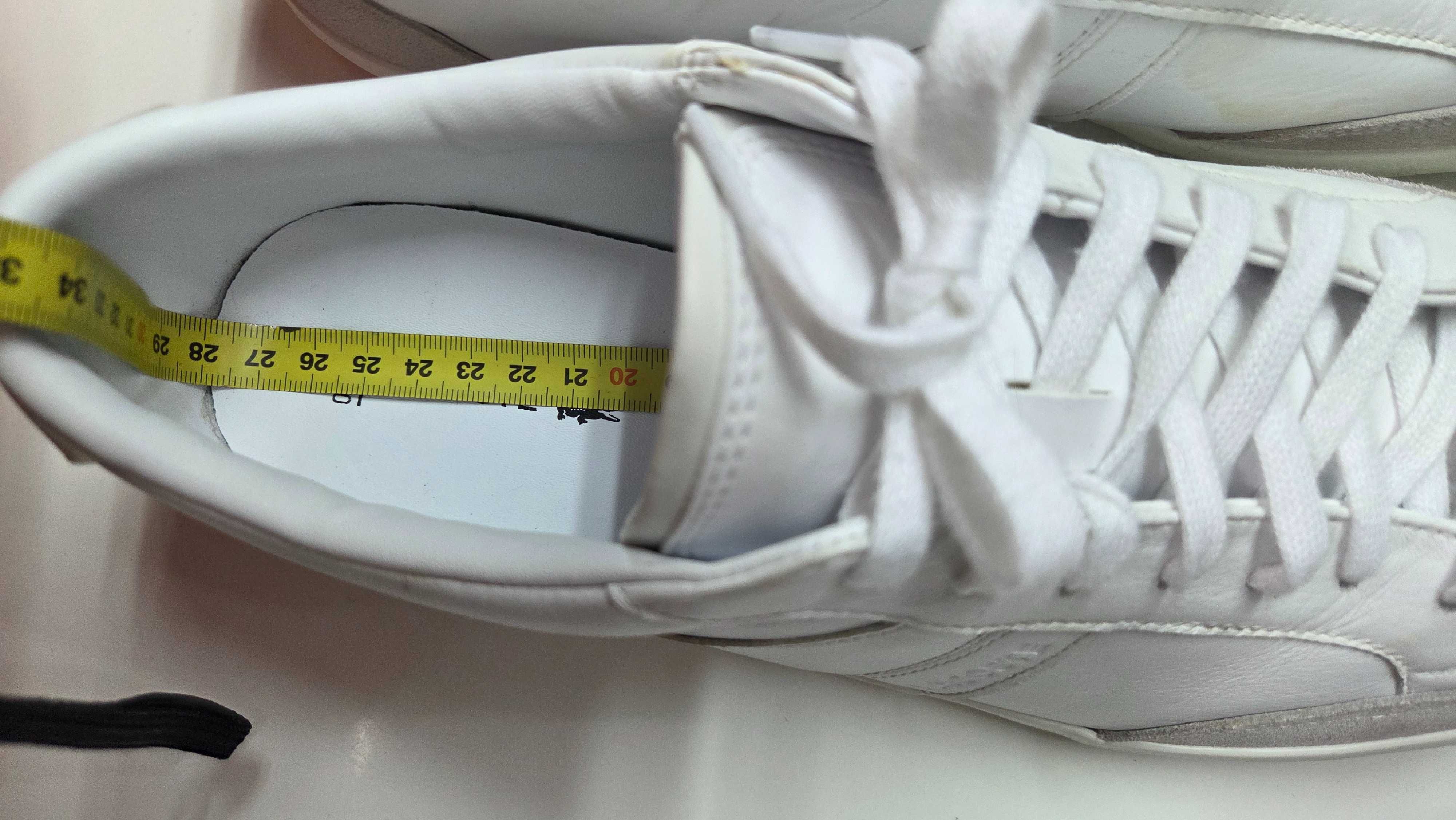 Sneakersy Lacoste r. 43 / 44 skóra naturalna