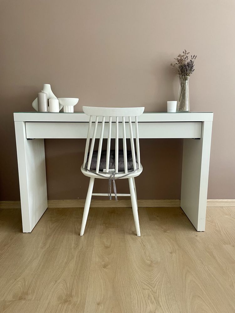 Sprzedam toaletkę Malm ikea stan bez wad
