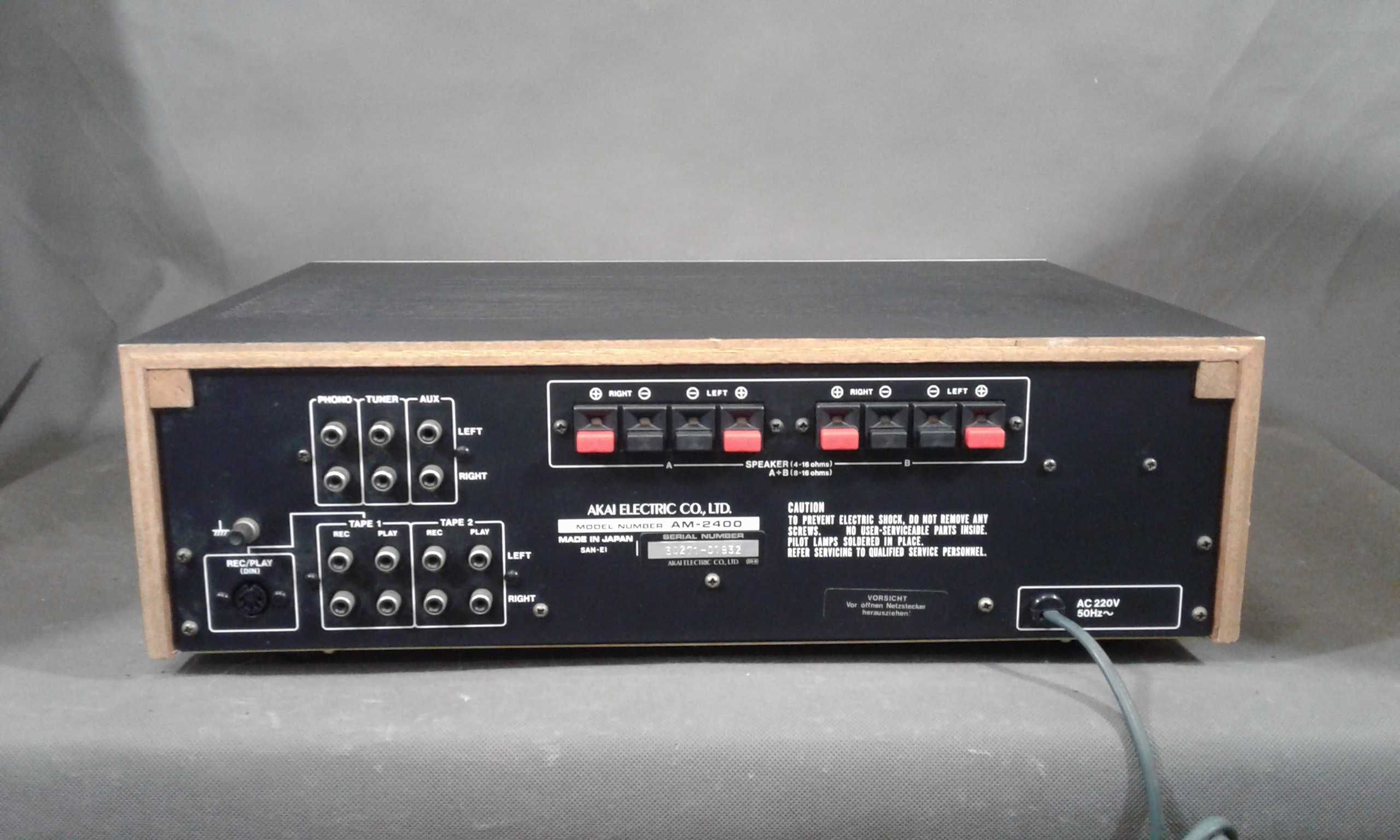 AKAI AM-2400,wzmacniacz stereo