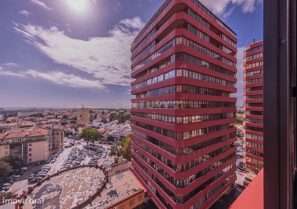 T3 amplo e luminoso com vista extraordinária de mar, com um lugar de e