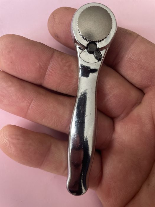 Вороток реверсний Міні трещотка 1/4 72 зубцева