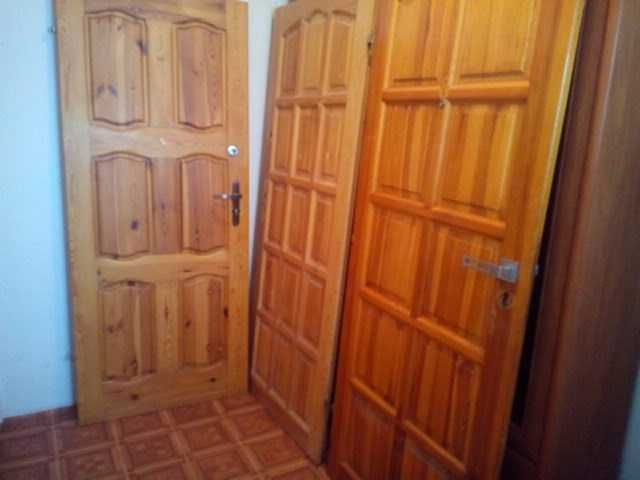 Drzwi zewnetrzne drewniane 80 cm. 3 sztuki