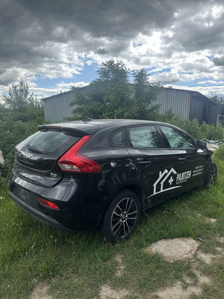 Volvo V40 D2 2017 Дизель