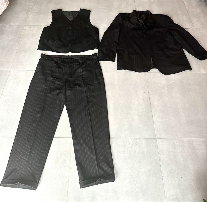 Garnitur męski trzyczęściowy XXXL hrafit w paski Tadhal