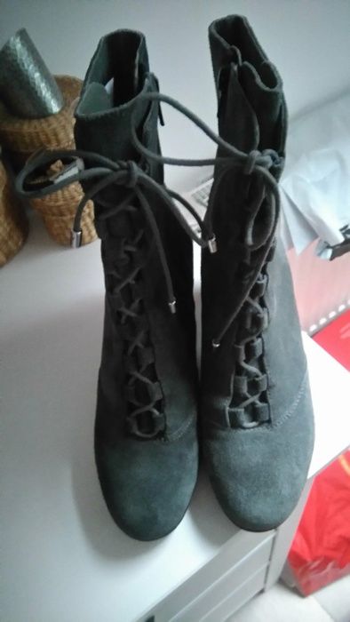 Nowe damskie botki Scholl 39 rozmia