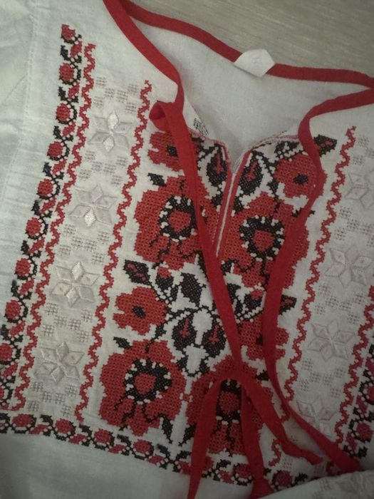 Вишиванка для дівчинки