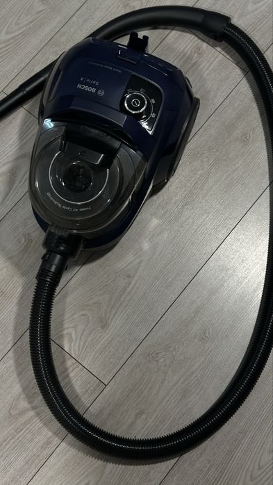 Пилосос Bosch Serie 4