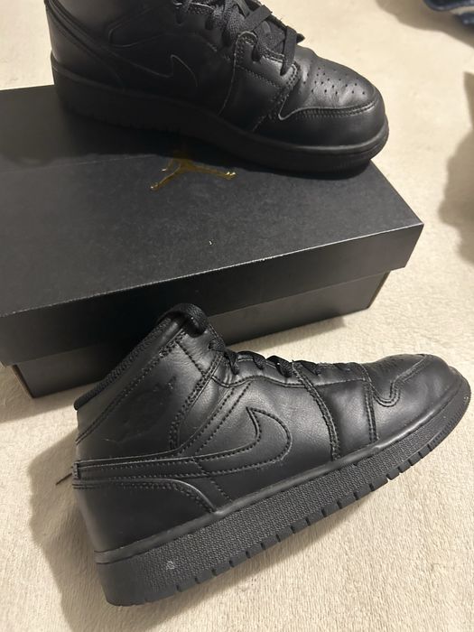 Air Jordan 1 MID