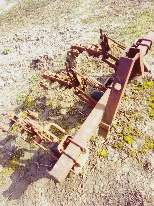 Культиватор,плуг та сівалка до трактора