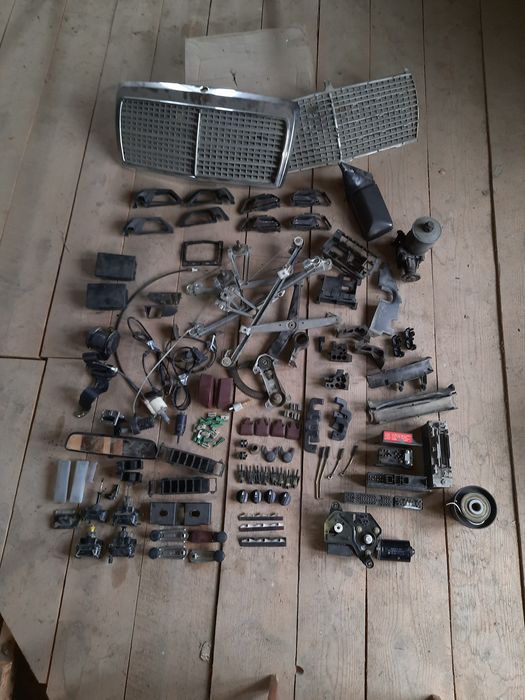 Мерседес Бенц w124 запчастини