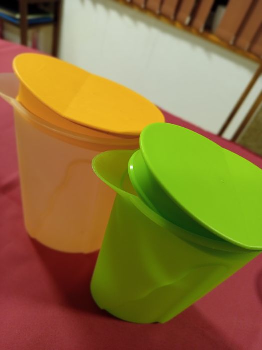 Dzbanek Tupperware 1L