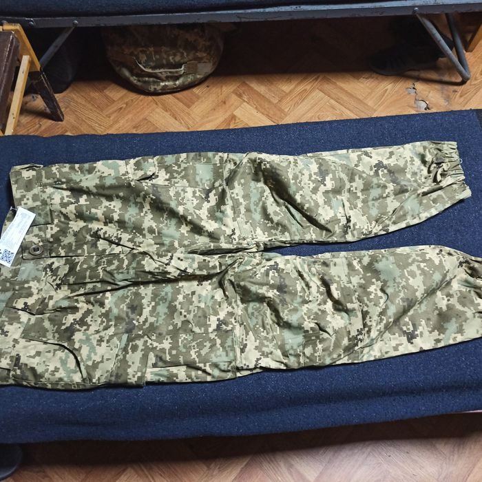 Продам зимові військові штани.