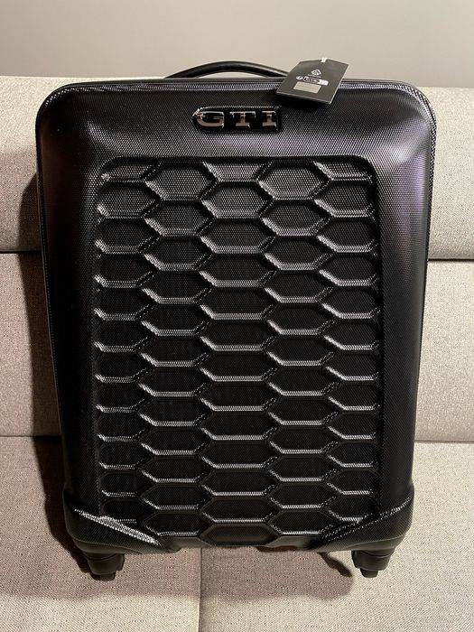 Walizka twarda kabinowa Volkswagen GTI - 33 l