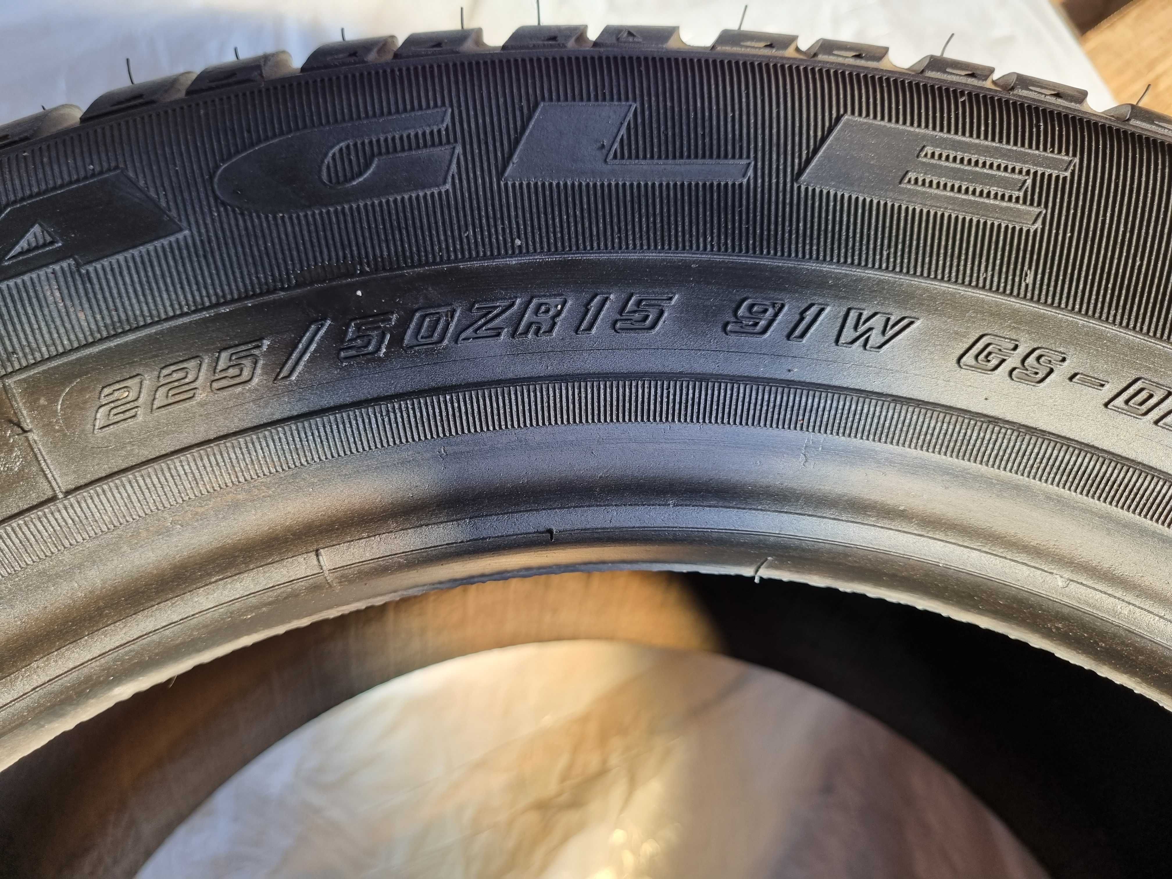 225/50R15 Goodyear