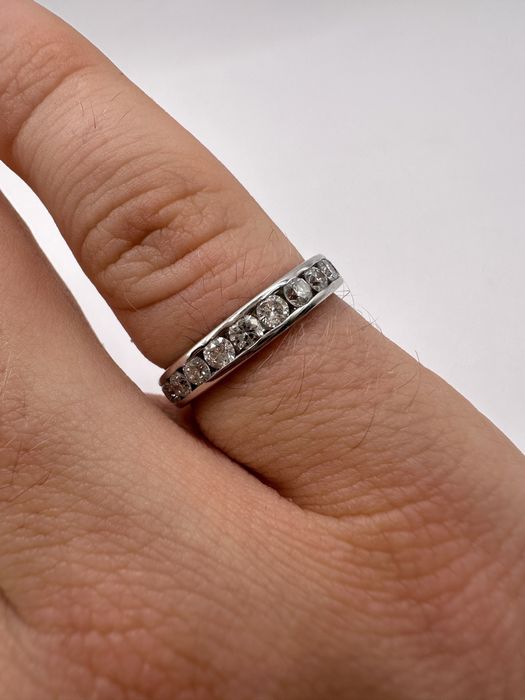 Złoty pierścionek z diamentami 0,84ct Si/H-J (wycena na 6150zł)