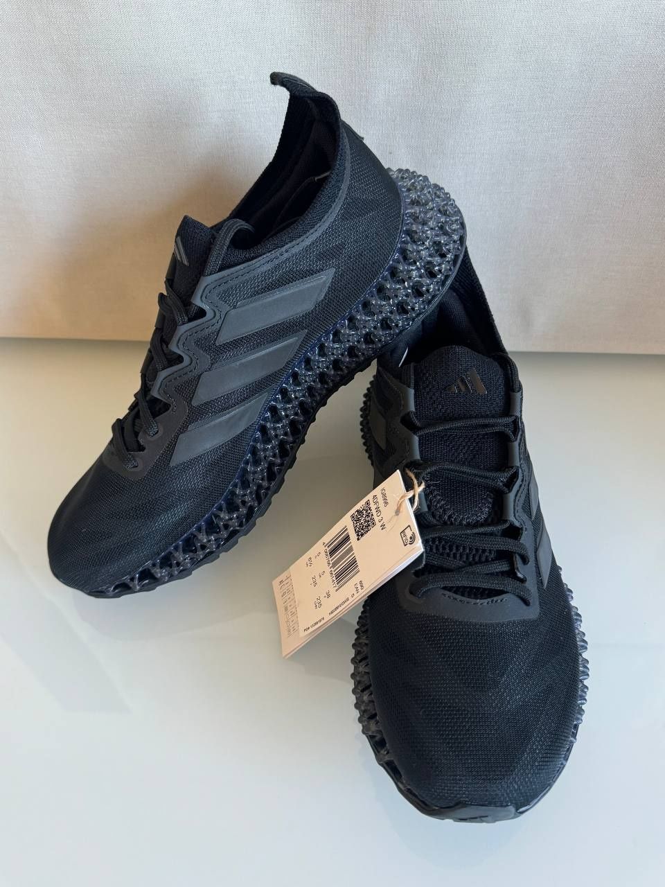 Продам орігінал брендові кросівки Adidas 4DFWD