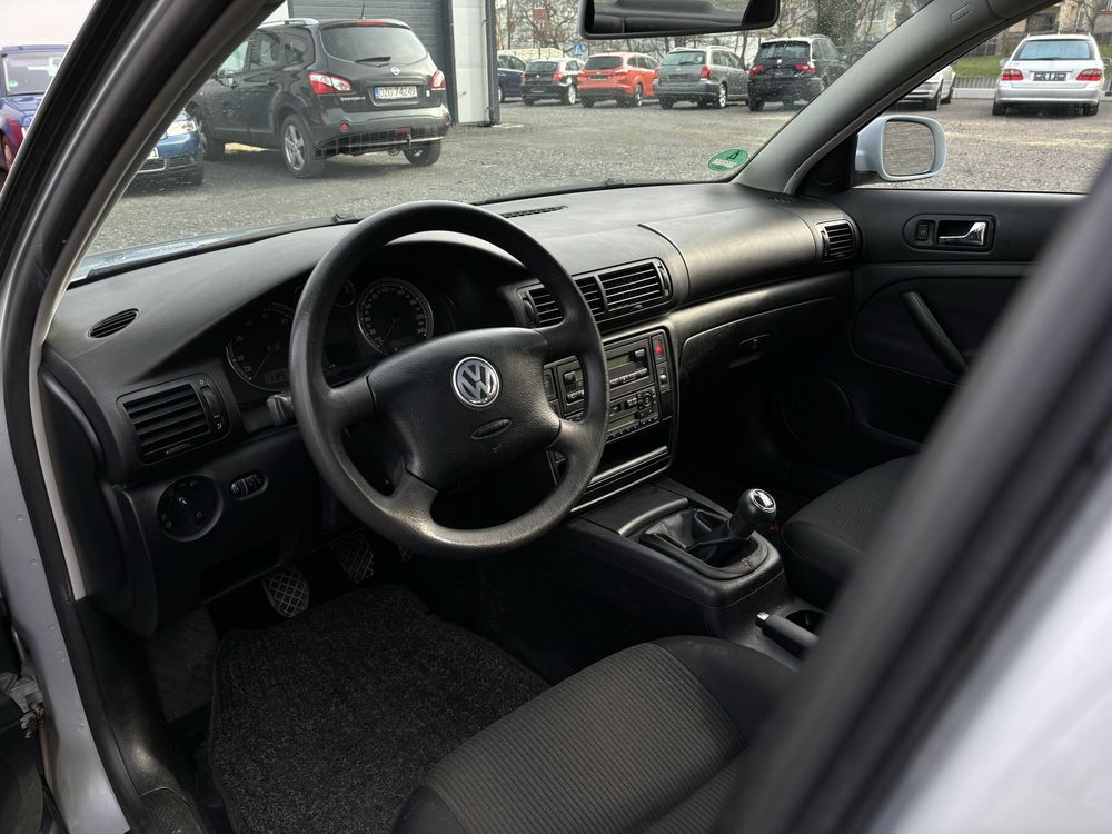 Volkswagen Passat 1.6 Benzyna ! Klimatyzacja !