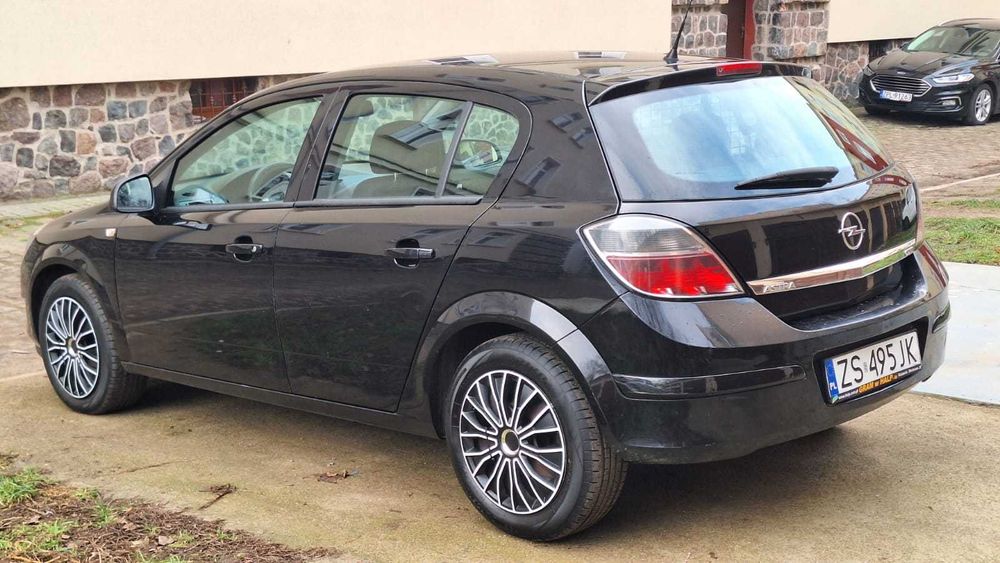Opel Astra H 1.3 CDTI 2010r