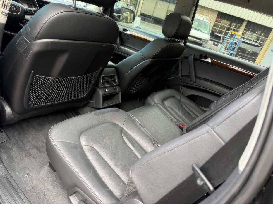 Audi Q7      2014