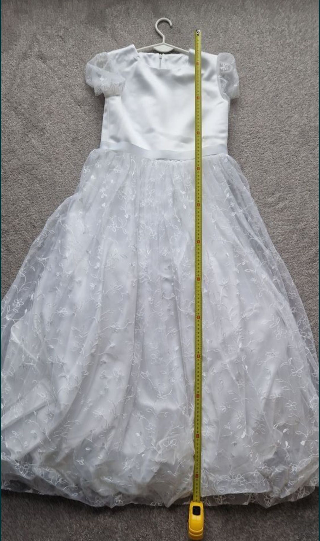Sukienka biała wysokość 130 cm na Komunię lub Ślub lub wesele