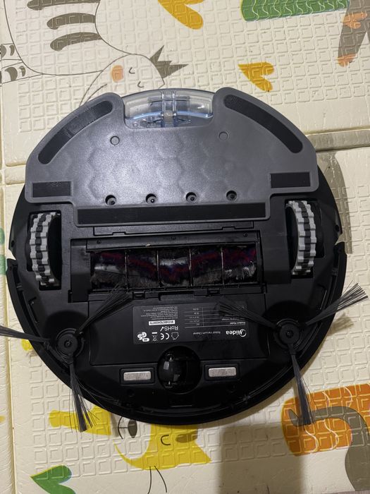 НОВИЙ Робот-пилосос Midea i5C