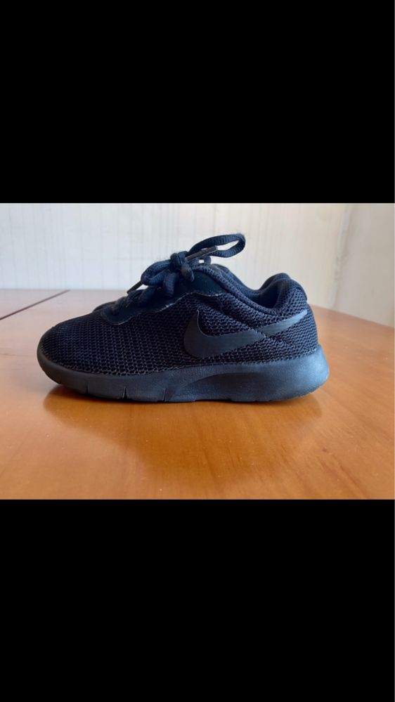 Кроссовки Nike оригинал  17,5 cм