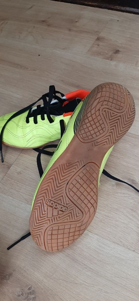 Buty sportowe dla chłopca