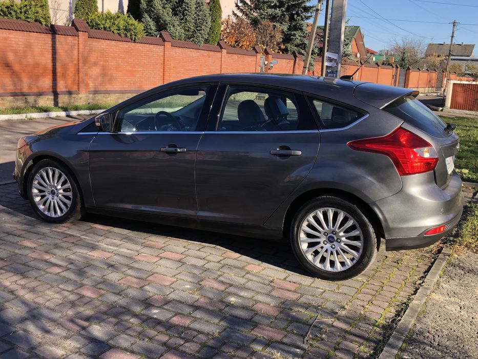 Форд фокус тітанніум2.0і,автомат 2012р