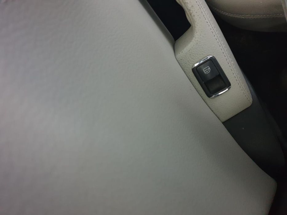 Comando / botão / interruptor vidros trás direito MERCEDES-BENZ Classe