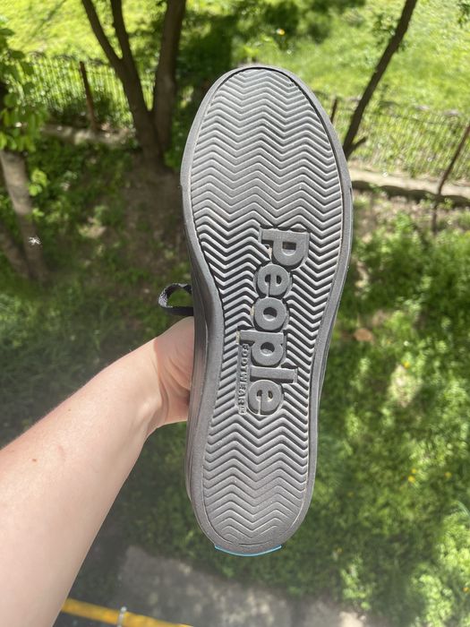 Кеди фірми “ People”