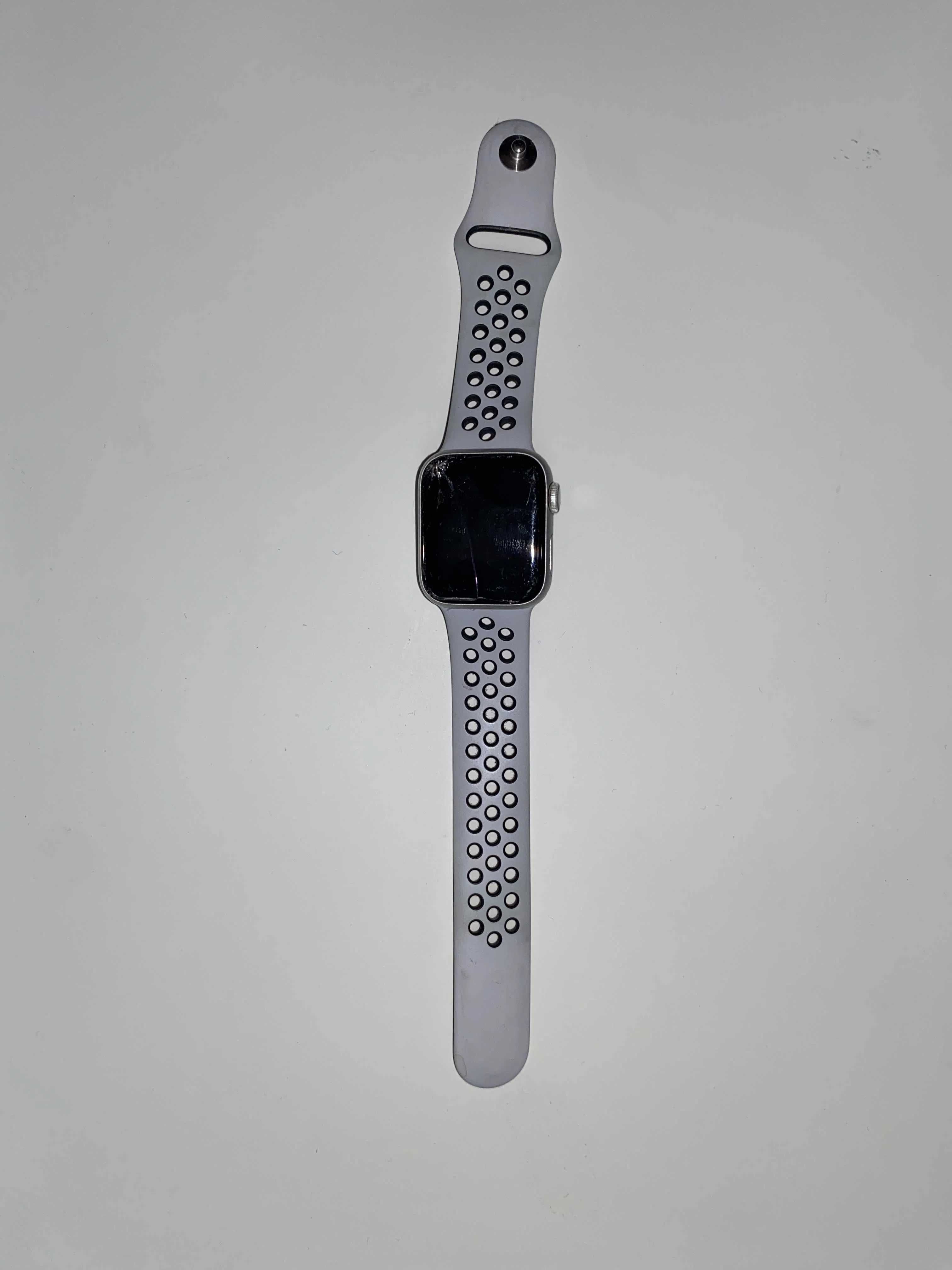Smart Apple watch series 4 Uszkodzony