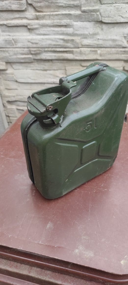 Kanister 5l sprzedam