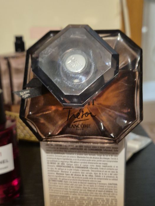 Perfume lancome La Nuit Trésor Vanille Noire
Eau de Parfum para mulher