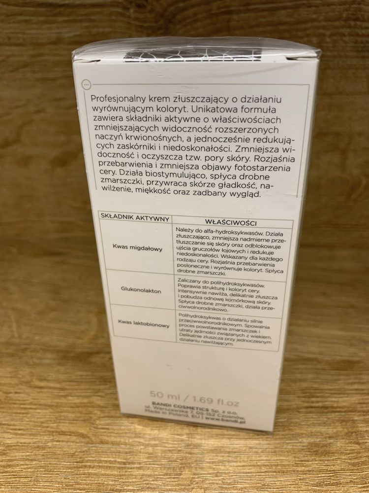 BANDI Krem z Kwasem Migdałowym i Polihydroksykwasami Złuszczający 50ml
