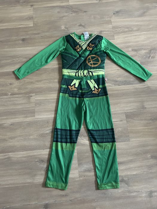 Stroj lego ninjago 122/128