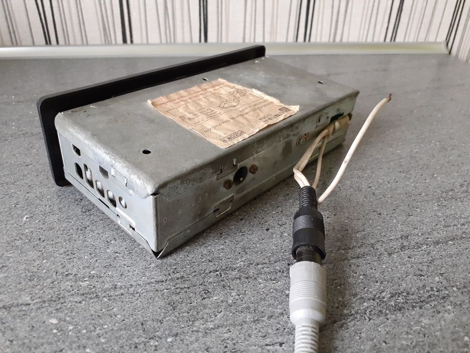 Radio Unitra R-801 Diora Safari 6 samochodowe retro PRL Fiat 125p 126p