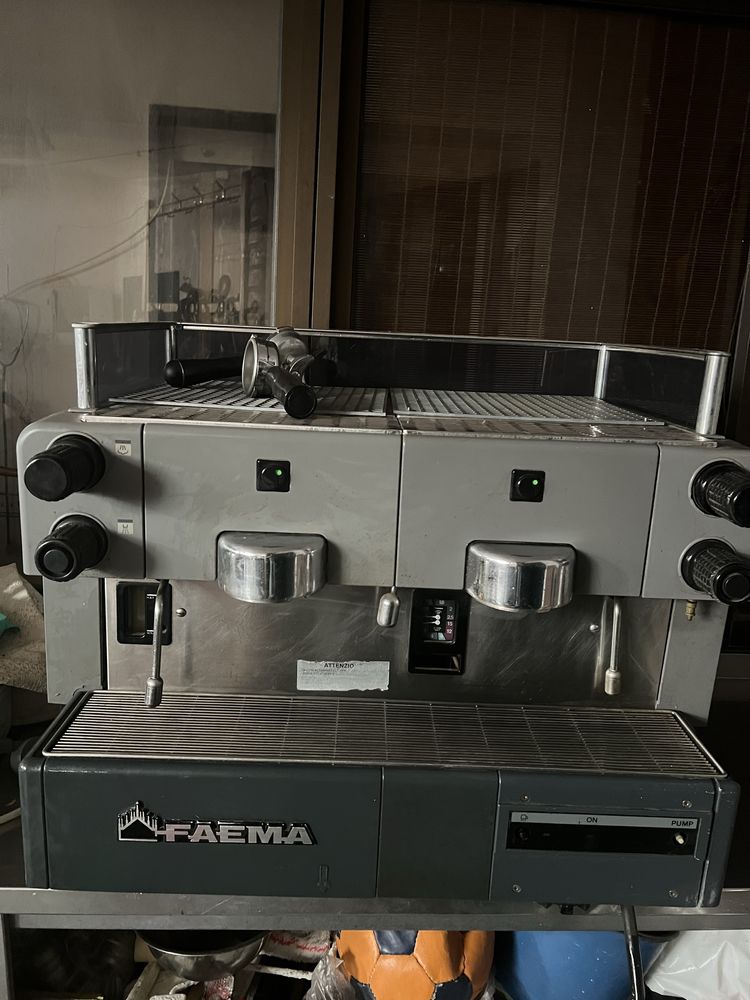 Máquina café Faema