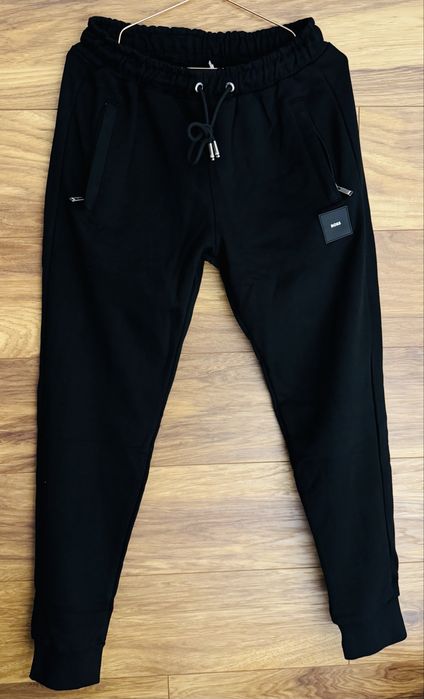 Hugo Boss spodnie dresowe
