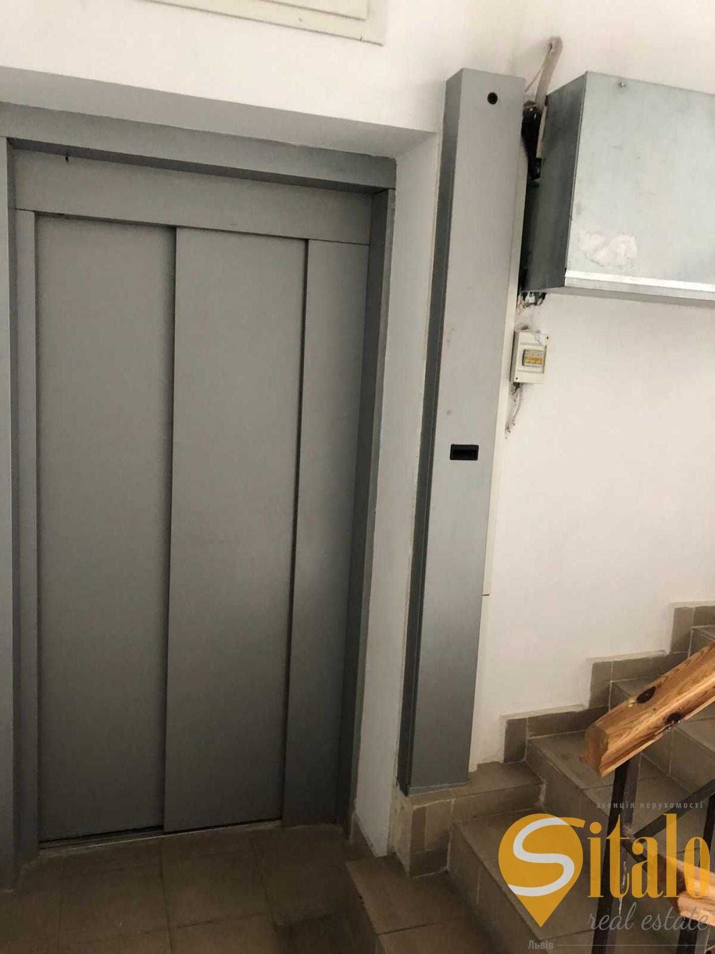 Продаж 5 кімнатної квартири, вулиця Костомарова