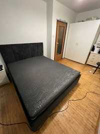 Łóżko tapicerowane z materacem 160x200.