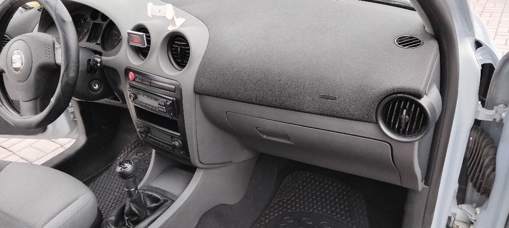 Seat Ibiza comercial