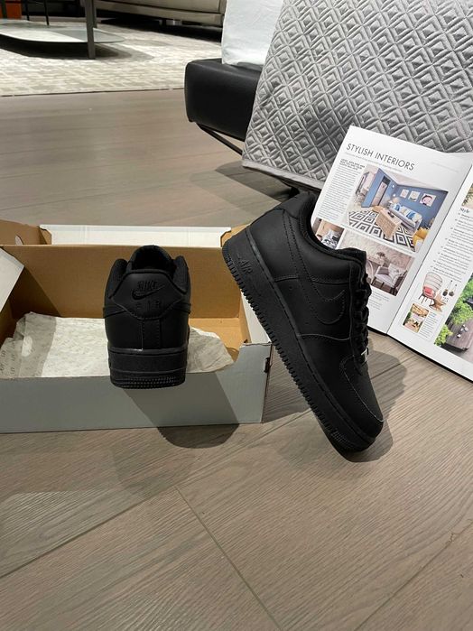 Buty meskie Mokasyny Nike_Air_Force_1_Low_Black_R.40