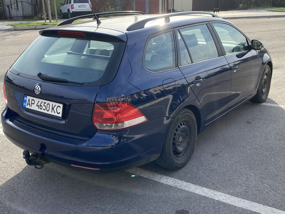 Продам Volkswagen golf универсал