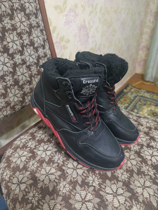 Чоловіче взуття ( черевики/лофери/туфлі/дитяча обув і т.д)