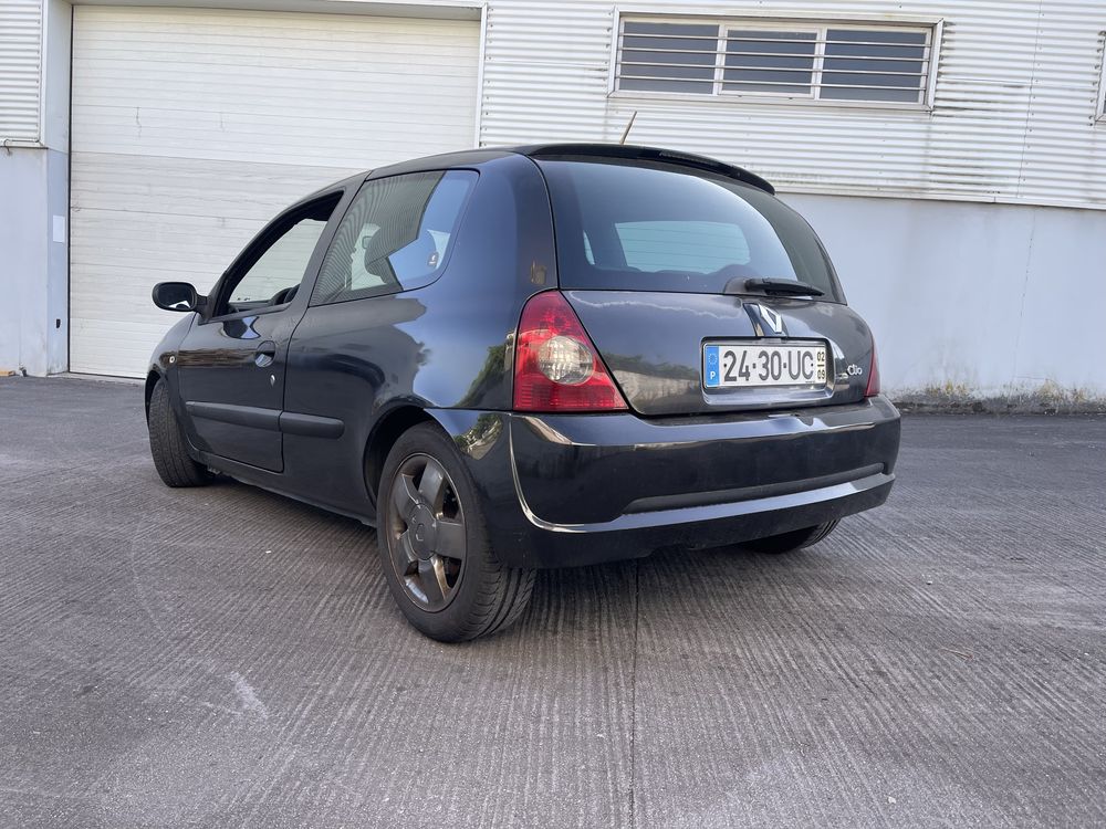 Renault clio 1.5dci 80cv 5 lugares
