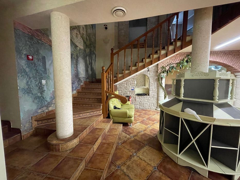 Оренда 400 м2 в центрі Харкова: офіс, торгівельні приміщення, ресторан