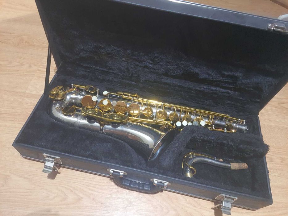 Saxofone tenor melody em C Dó raridade